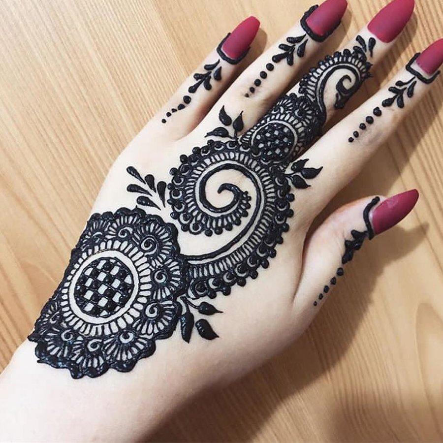 Mehendi Styles To Keep An Eye Out For - INSCMagazine