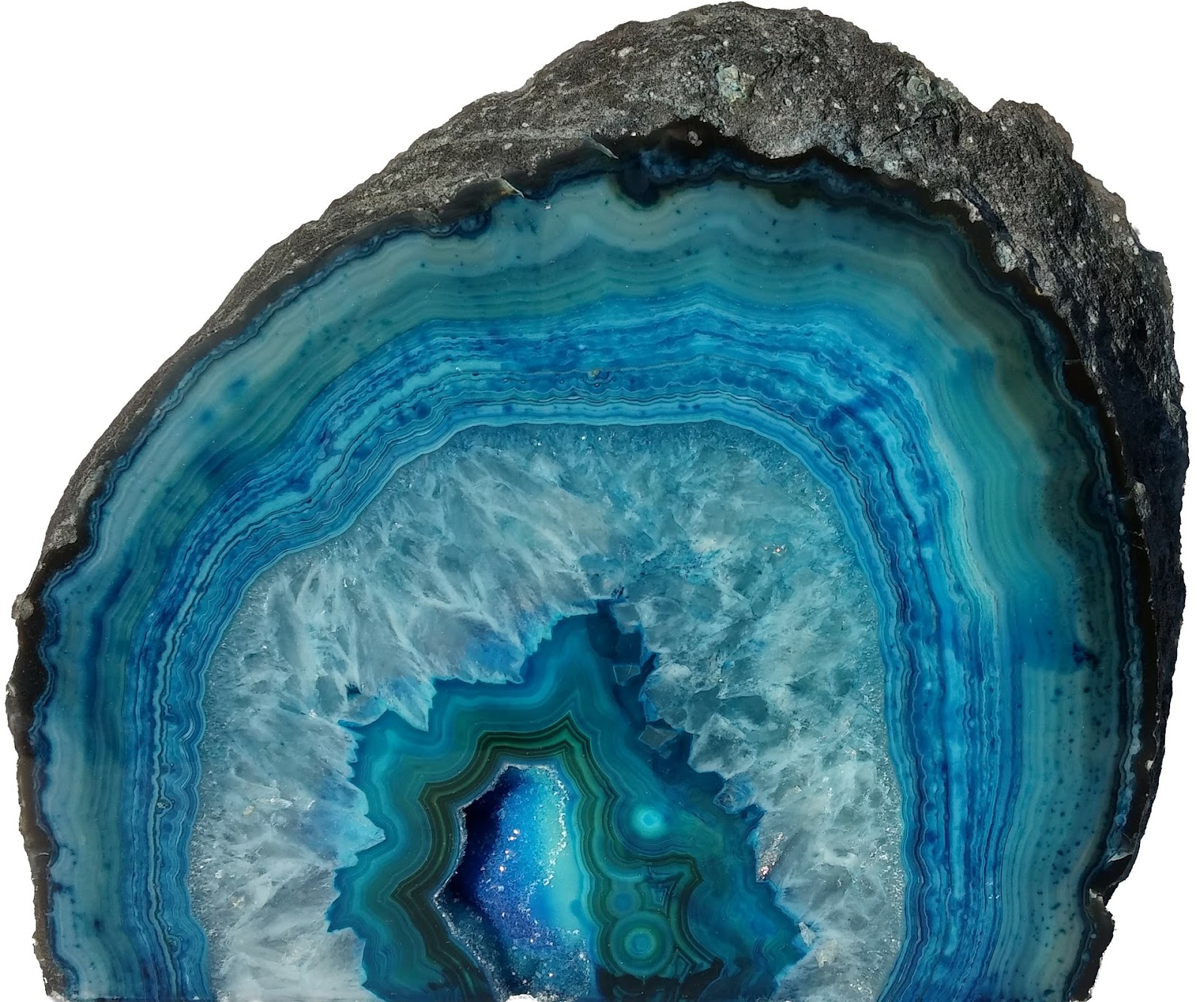 A Guide: Create Resin Geodes and More | Skillshare Blog