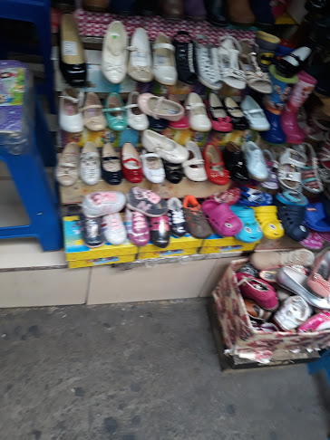 Venta De Zapatos Local 282 - Quito
