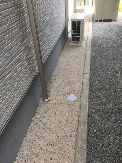 犬走り を極めマニアックな世界の覇者となる 水たまり対策 Drytech ドライテック 透水性舗装仕上材 生コンポータル