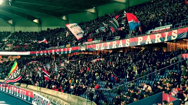The Collectif Ultras Paris đã bày tỏ sự tức giận của mình về việc đội bóng coi thường khán giả