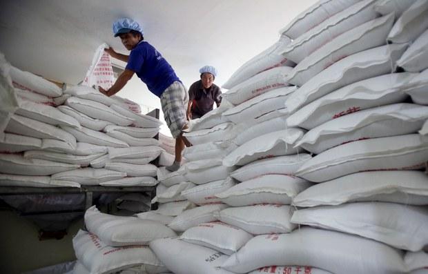 Ấn Độ ngừng xuất khẩu gạo, Việt Nam và Thái Lan đàm phán lại hợp đồng nửa triệu tấn