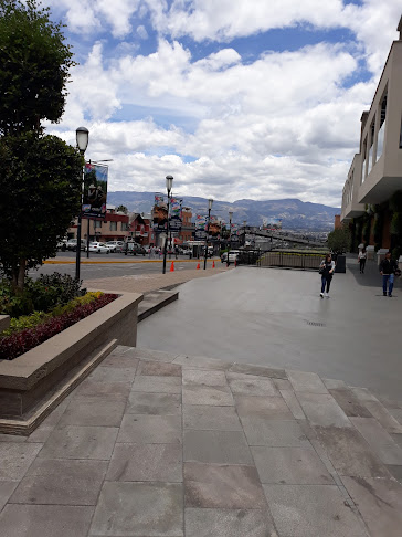 METROCUMBAYÁ PASEO SAN FRANCISCO - Quito