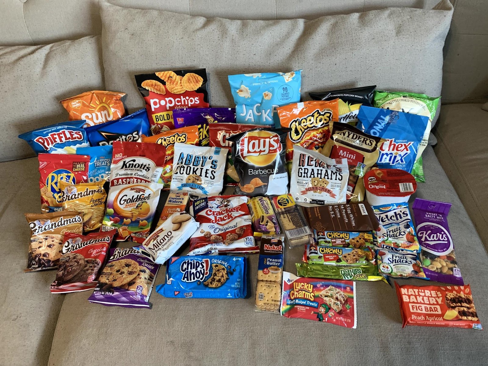 If your family is serious about snacking, then Variety Fun Subscription Boxes are the perfect solution! Check out our Review of these treats! #VarietyFun #SnackSubscription #SnackOn #TasteExploreEnjoy 