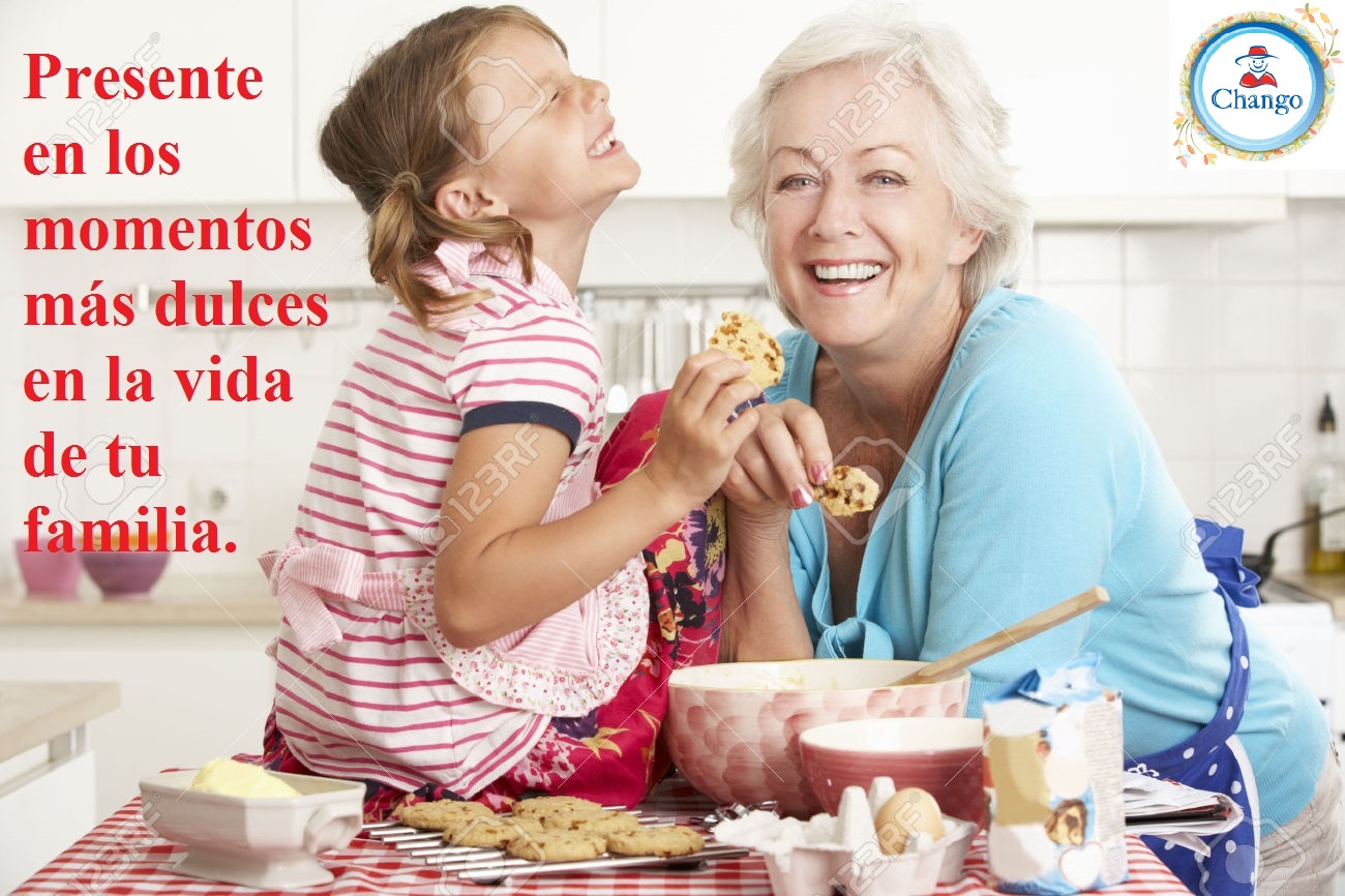 abuela_nieta_cocina_azucar.jpg