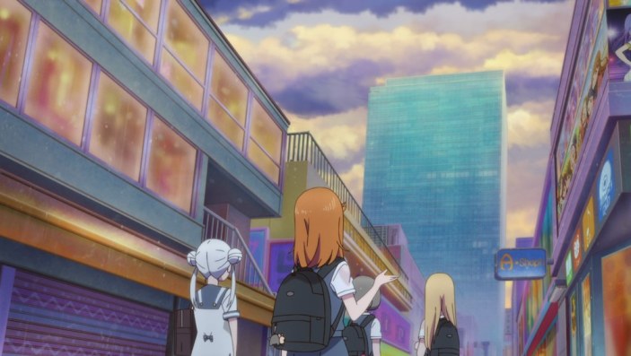Tall building from the street in love live!