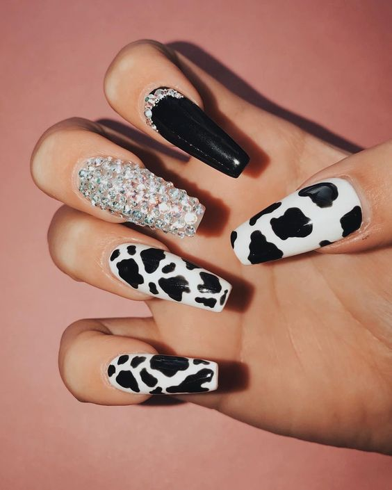 Gorgeous cow print design with hand accessories 