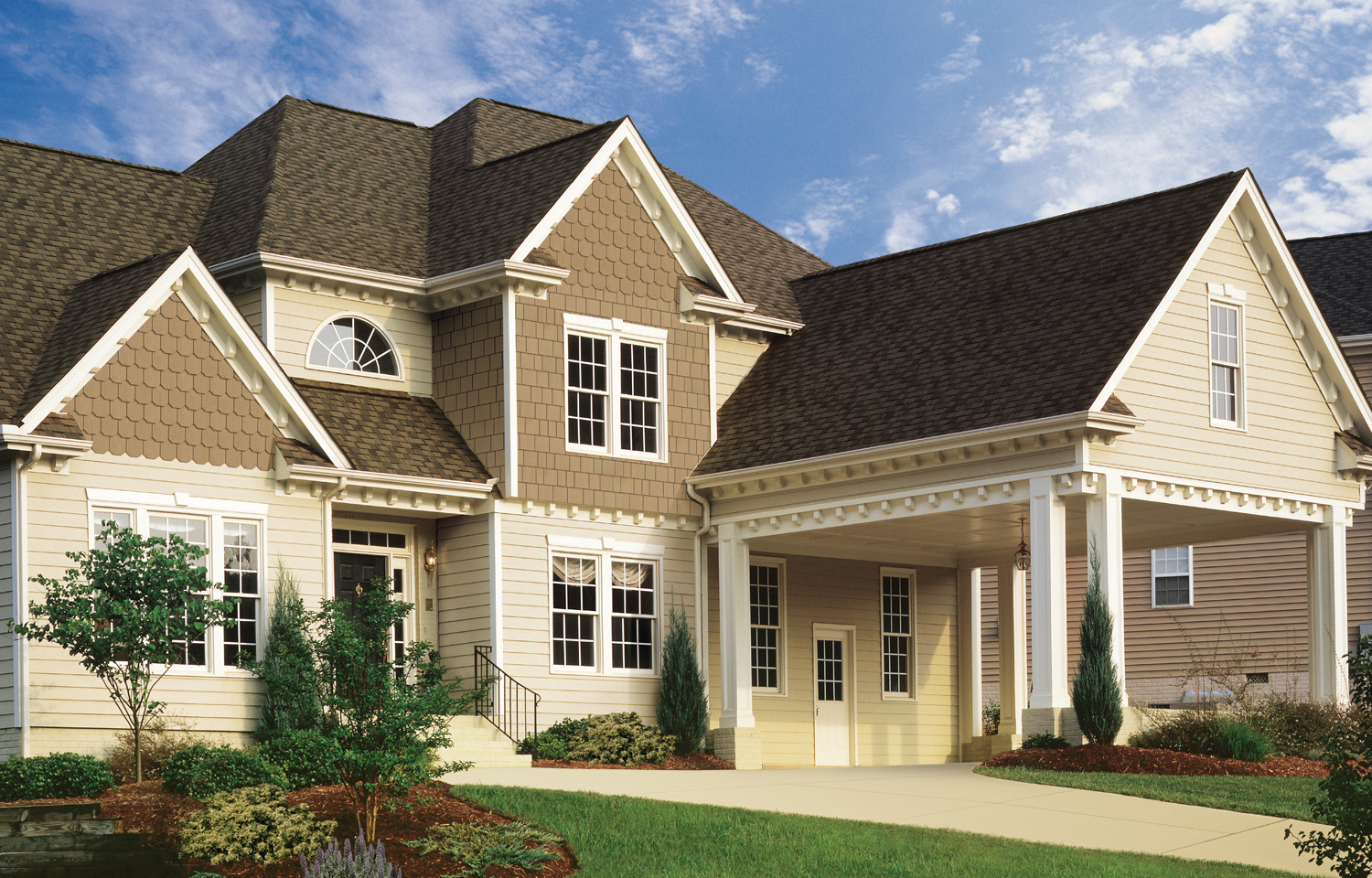 28 Of The Most Popular House Siding Colors Allura Usa