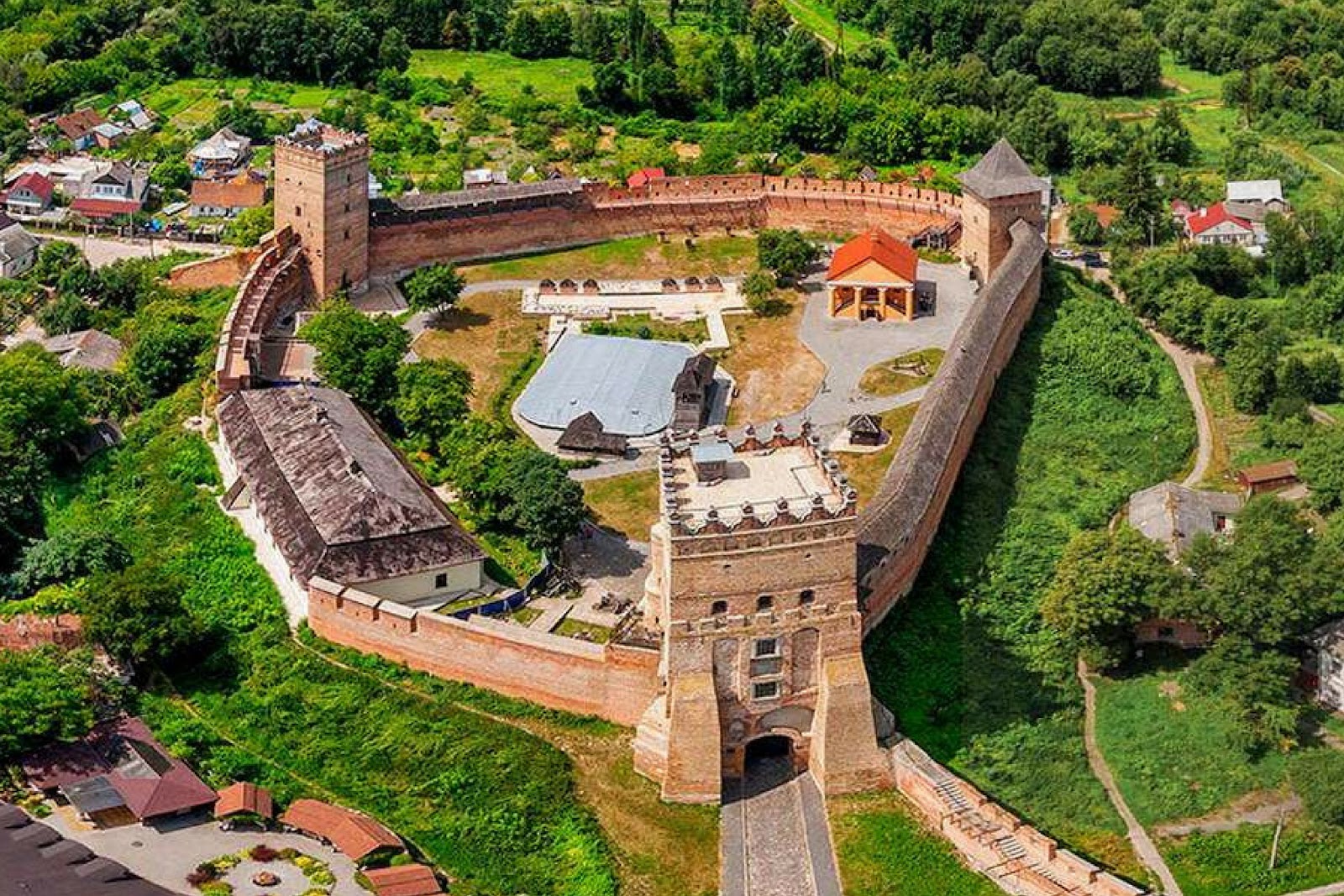 Замок Любарта – одна из достопримечательностей Волынской области