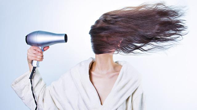 9 Bad Hair Habits You Need To Break