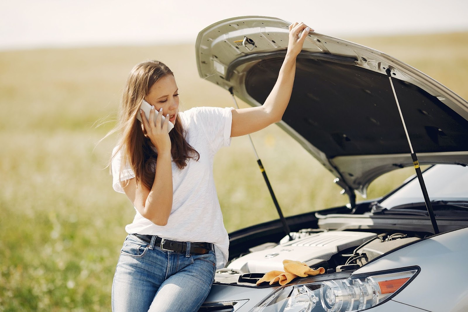 How to Handle a Car Accident While on Vacation?