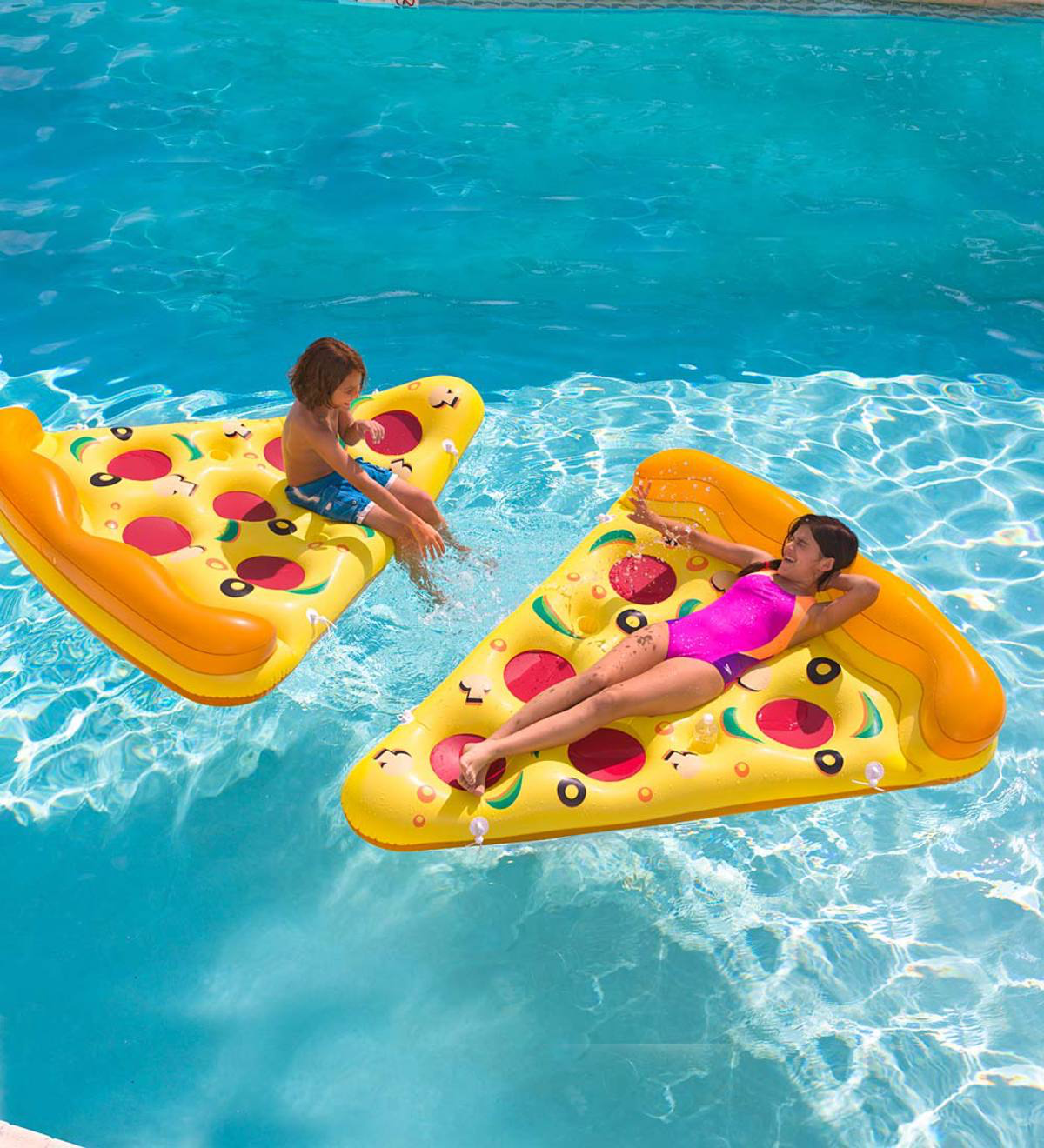 Floatin’ Pizza Slices
