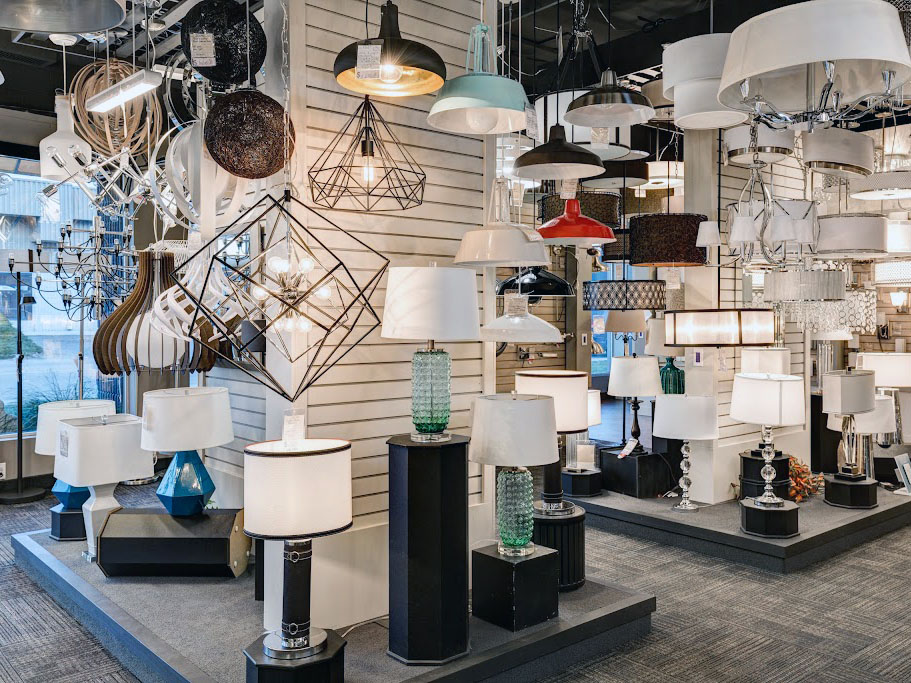 Robinson Lighting showroom in Kelowna with lamps and chandeliers