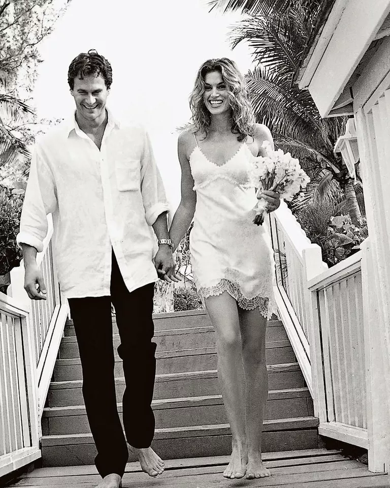 One of the most simple and elegant celebrity destination weddings Cindy Crawford and Rande Gerber in The Bahamas.
