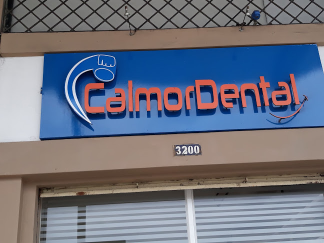 Teléfono de Dental Calderón Plus - Clínica dental en Santo Domingo