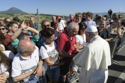 Chuyến viếng thăm của Đức Thánh Cha Phanxico đến các vùng bị động đất của Tổng Giáo phận Camerino-San Severino Marche