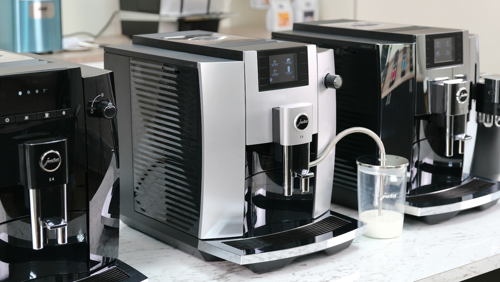 【優瑞Jura咖啡機評價】 辦公室咖啡機推薦！可製作11種花式咖啡的全自動咖啡機，專業磨豆咖啡均勻濃郁